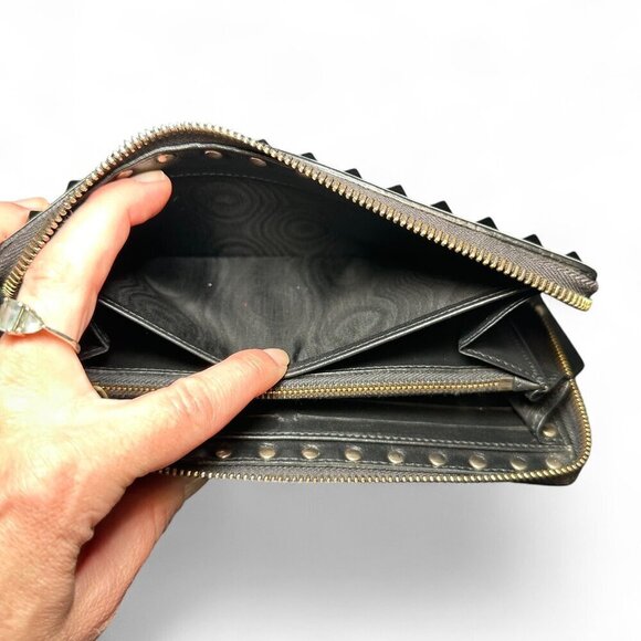 Valentino Garavani White/Ivory Rockstud Continental Wallet w Black Studs - Picture 13 of 16